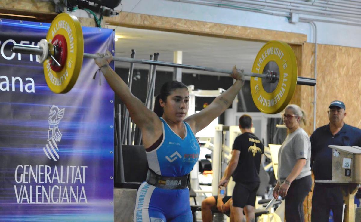 Una de las competidoras del CH Tavernes en el Campeonato de la Comunitat Valenciana