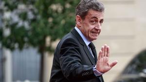 La justícia francesa posa en llibertat condicional Sarkozy després de 20 dies a la presó