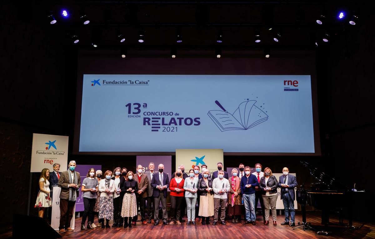 Jurado y premiados, en la foto de familia