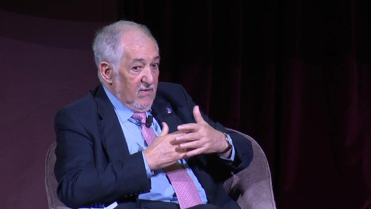 Conde Pumpido señala que el TC se pronunciará sobre la ley de amnistía antes del verano Conde Pumpido señala que el TC se pronunciará sobre la ley de amnistía antes del verano