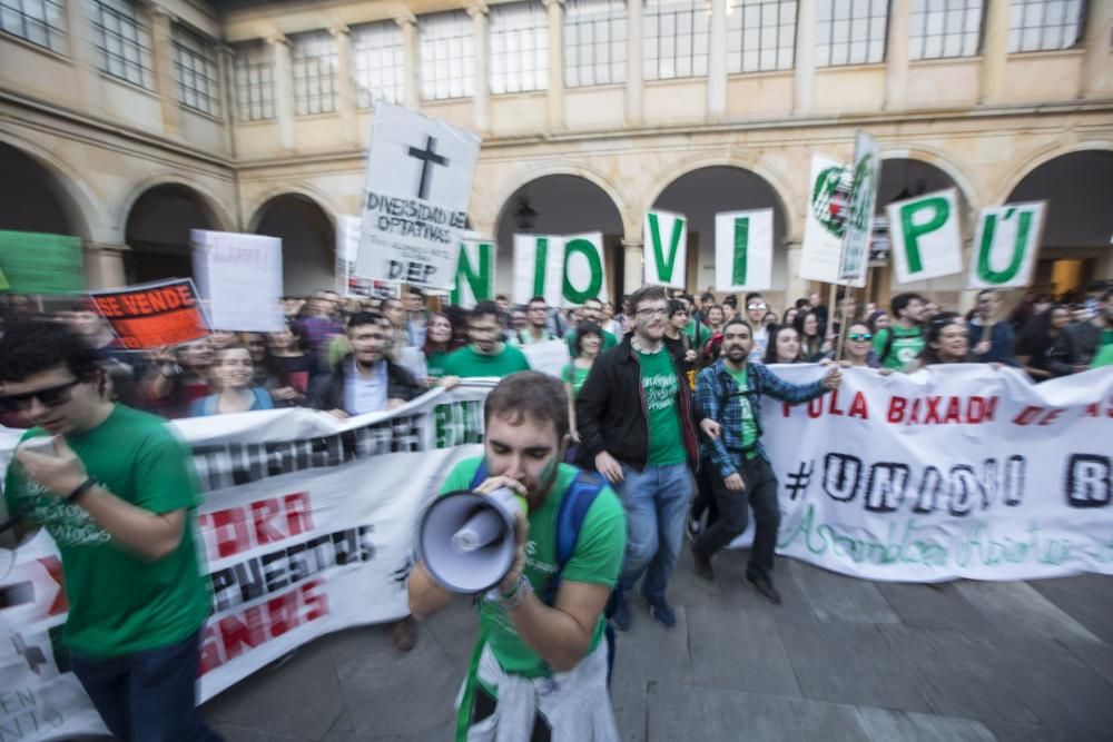 Manifestación contra la LOMCE en Oviedo