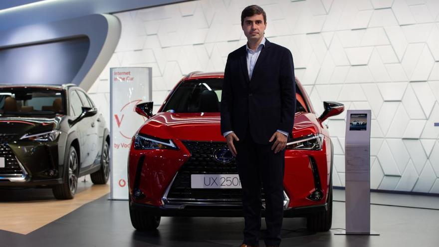 Lexus se alía con Vodafone para ofrecer Internet en sus coches en España