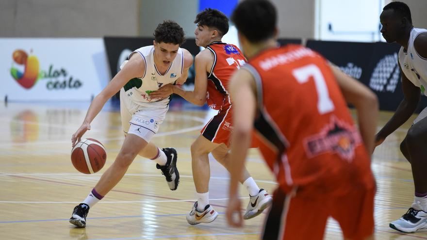 El hijo de Carlos Jiménez y Noelia Losada se sale con el Unicaja en el Campeonato de Andalucía