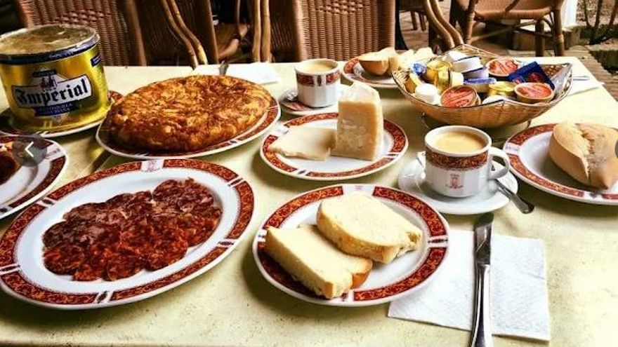 Esta es la venta en Cádiz que ofrece el desayuno XXL en el corazón de La Janda: imposible acabarlo