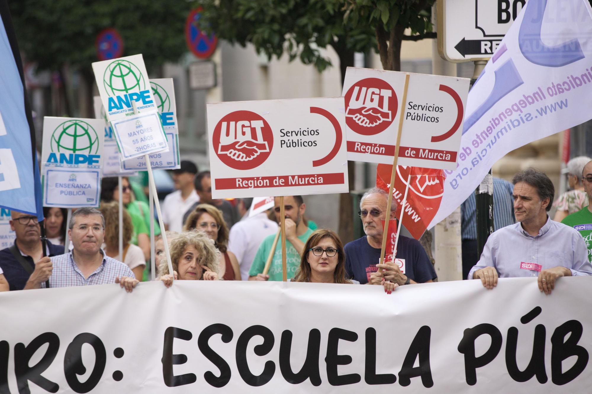 Manifestación en defensa de la educación pública en Murcia