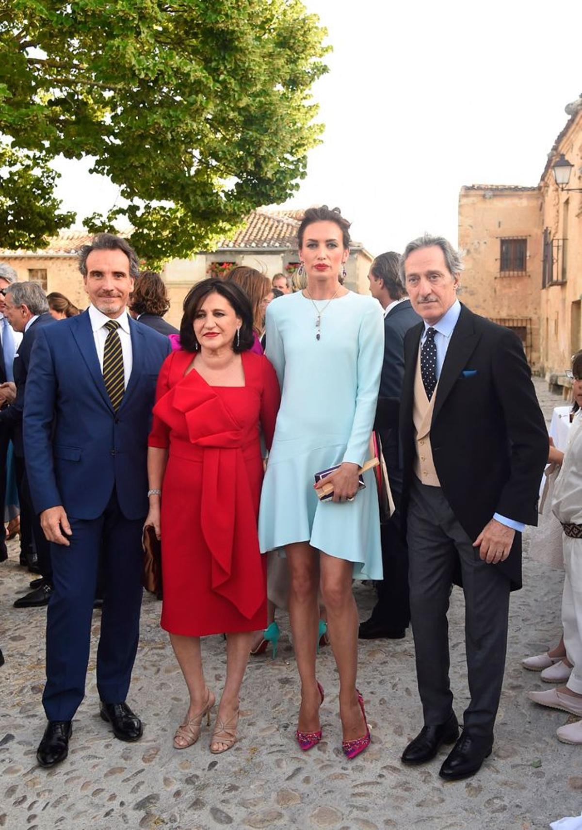 Nieves Álvarez, espectacular en la boda de María Torretta