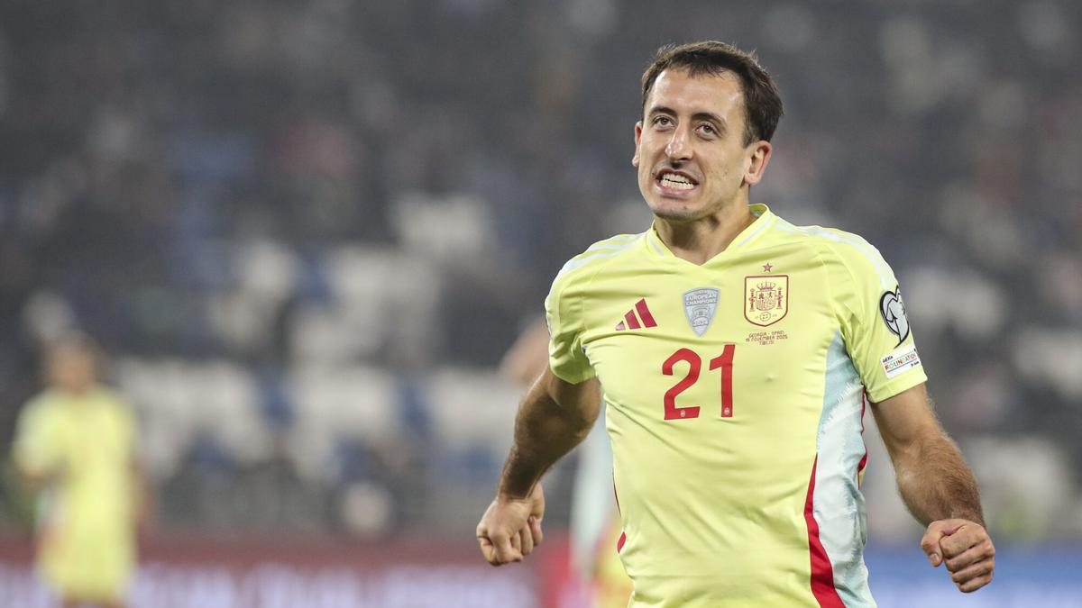 Mikel Oyarzabal celebra uno de sus goles durante el partido de clasificación para el Mundial 2026 entre Georgia y España