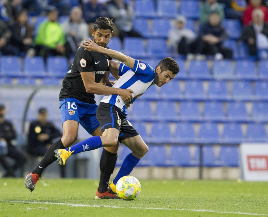 Los blanquiazules desperdician la oportunidad de huir del descenso y no pasan del empate ante un Andorra con uno menos desde el 52'