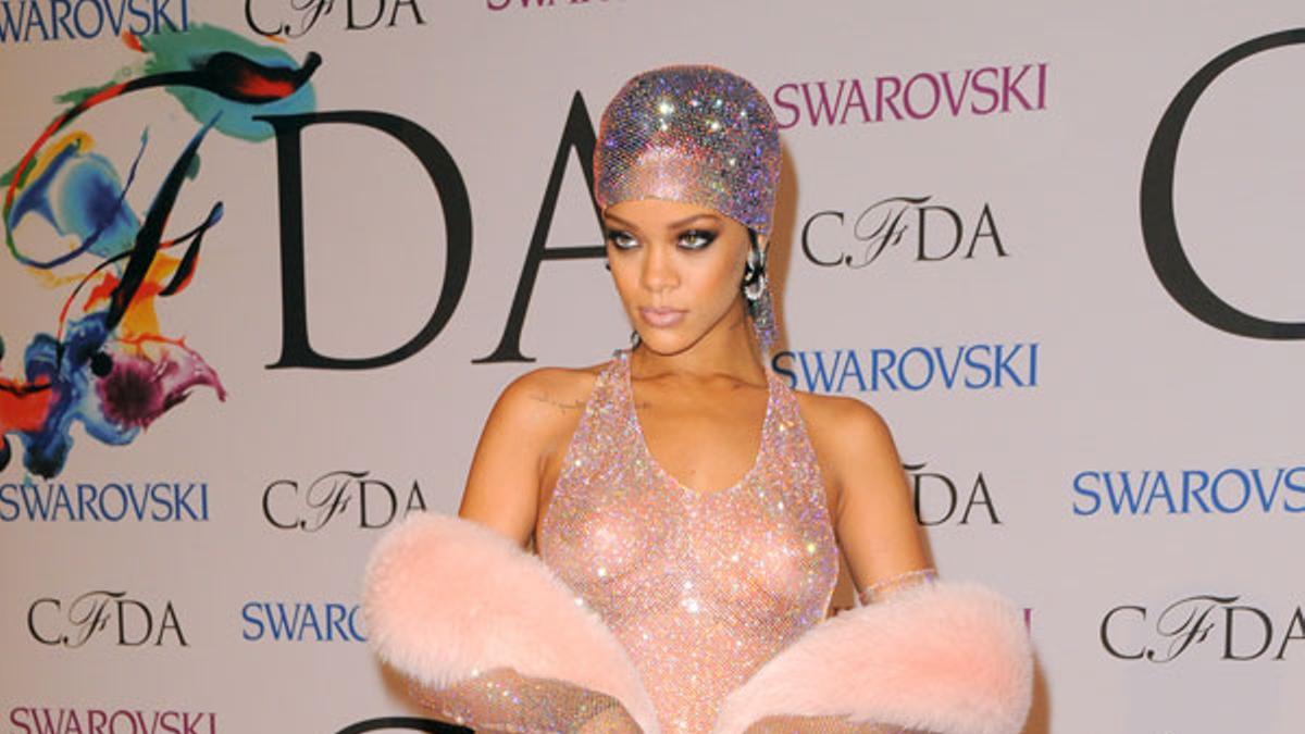 Los extravagantes 'looks' de Rihanna