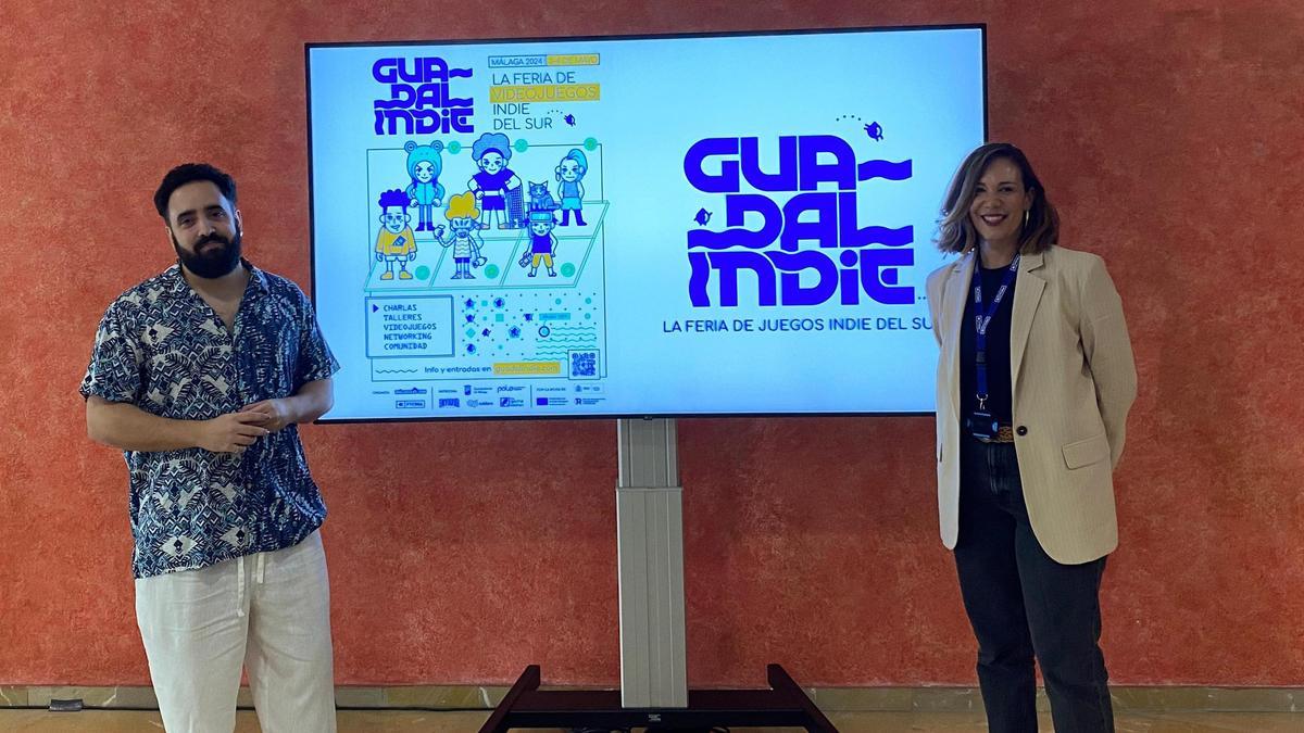 Presentación de contenidos de Guadalindie, la feria de videojuegos independientes del sur, por parte del director, Raúl López