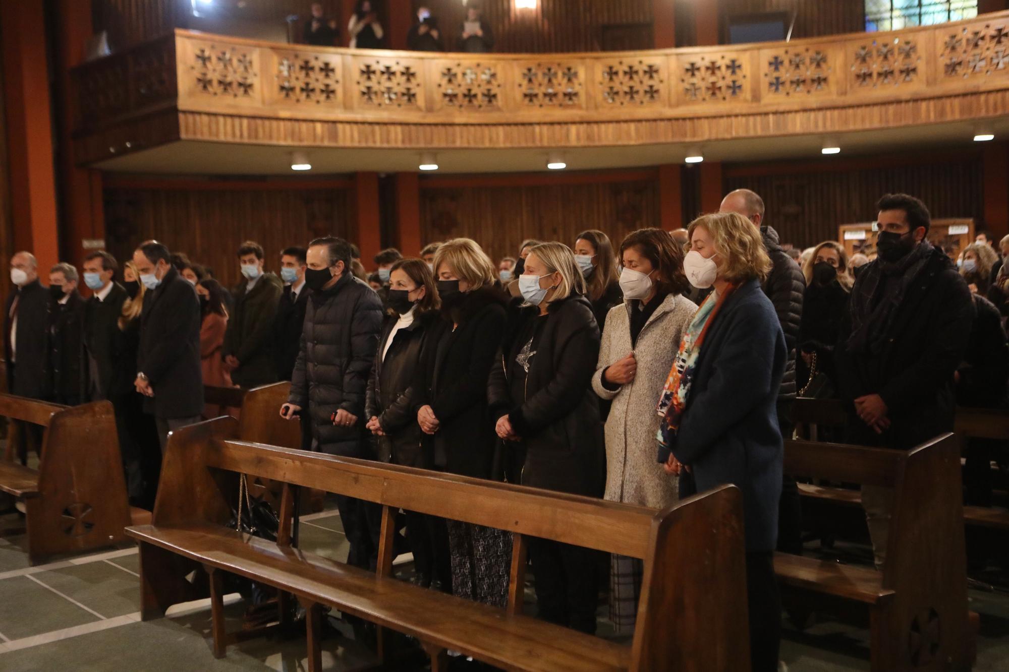 En imágenes: Funeral por Ingeborg Reiber, histórica tesorera y presidenta de Nuevo Futuro y viuda de Carlos Tartiere