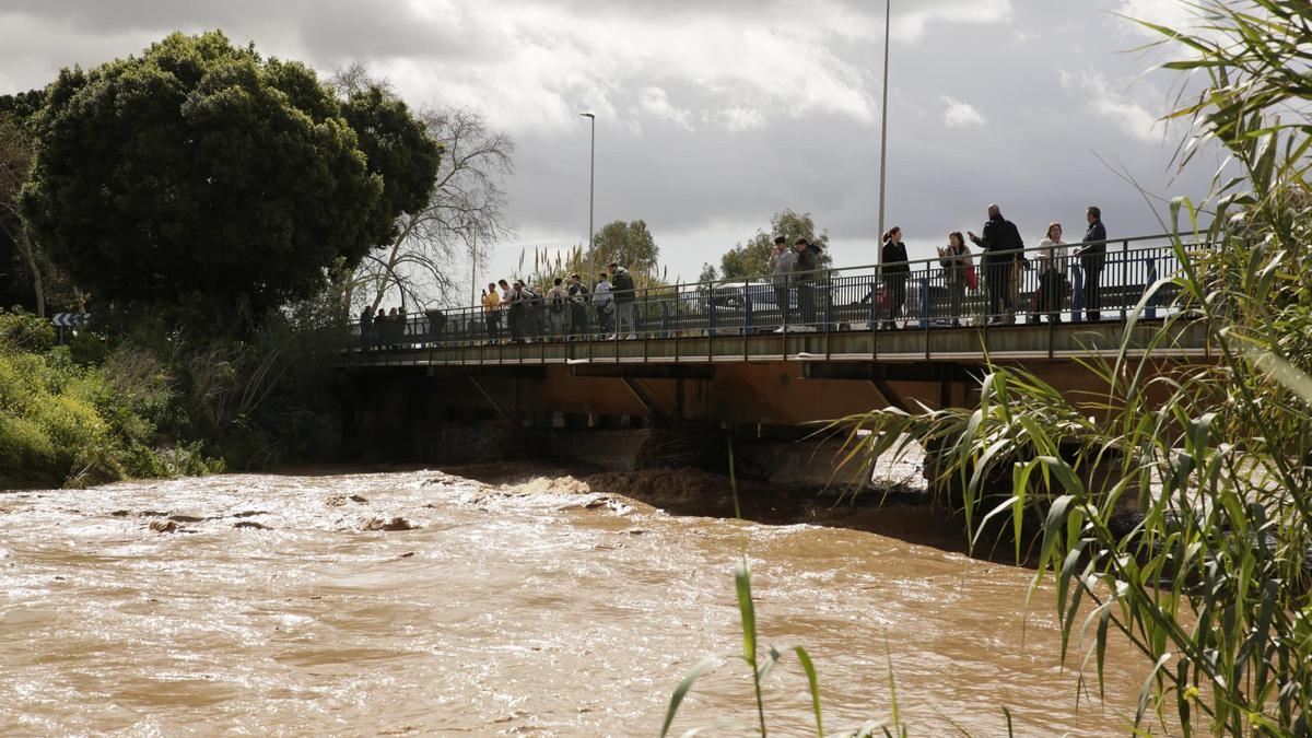 El río Campanillas, este martes