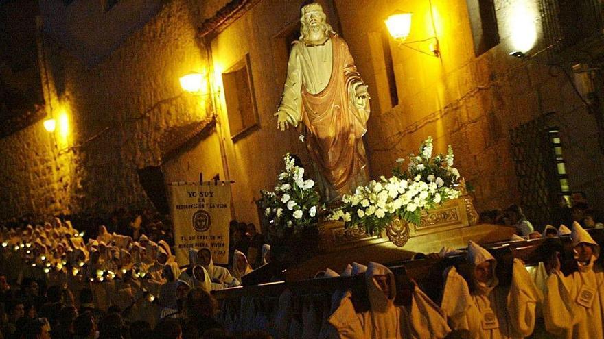 La imagen del Nuestro Señor de Luz y Vida en un desfile procesional años atrás.