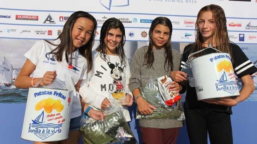 Liang Jane, Helena Pérez, Adriana Pérez y Paula Rocha.