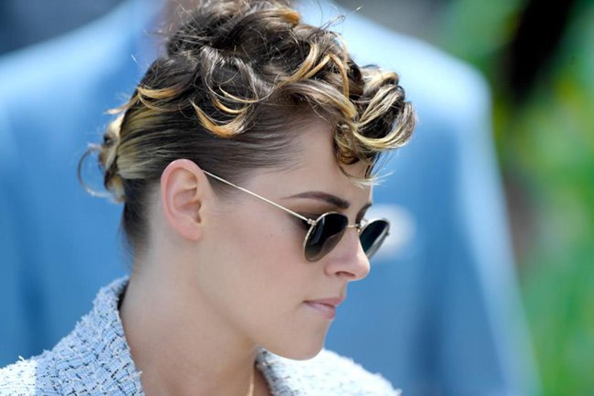 El original peinado de Kristen Stewart en Cannes