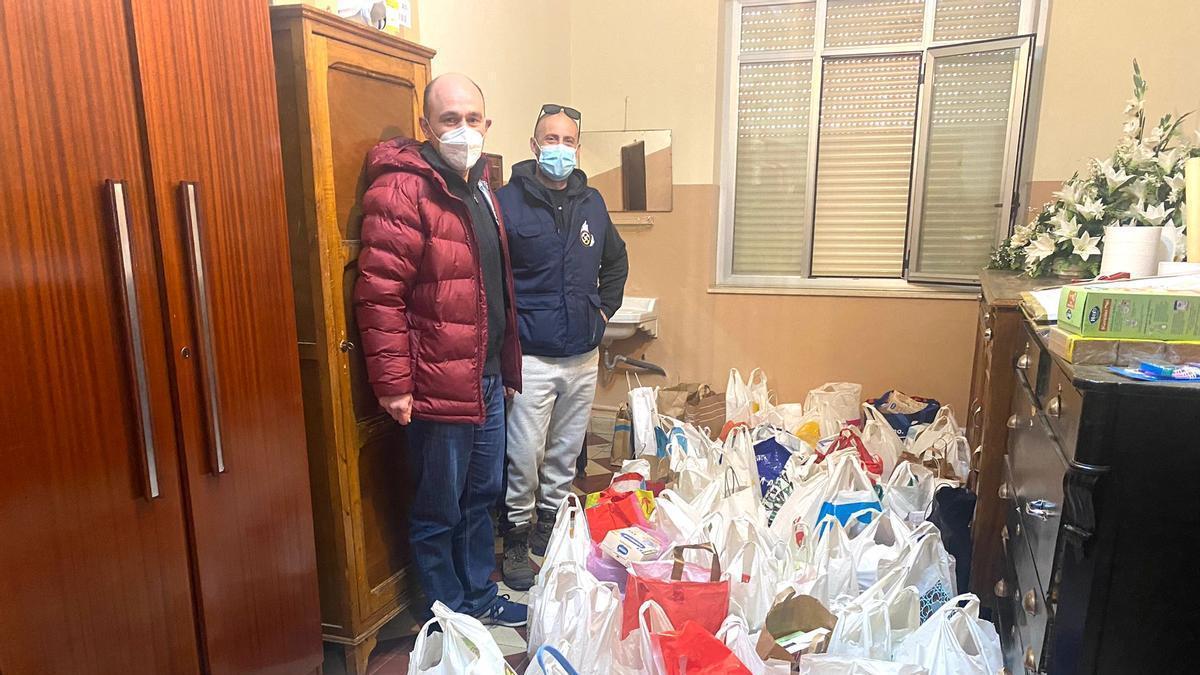 Donaciones del colegio Virgen de la Vega a Acción Norte. / E. P.