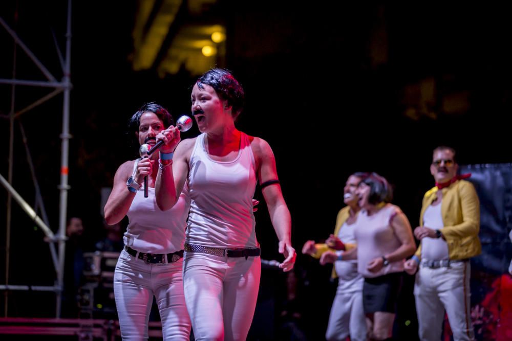 Las mejores imágenes del concurso de playbacks de las peñas de Benidorm