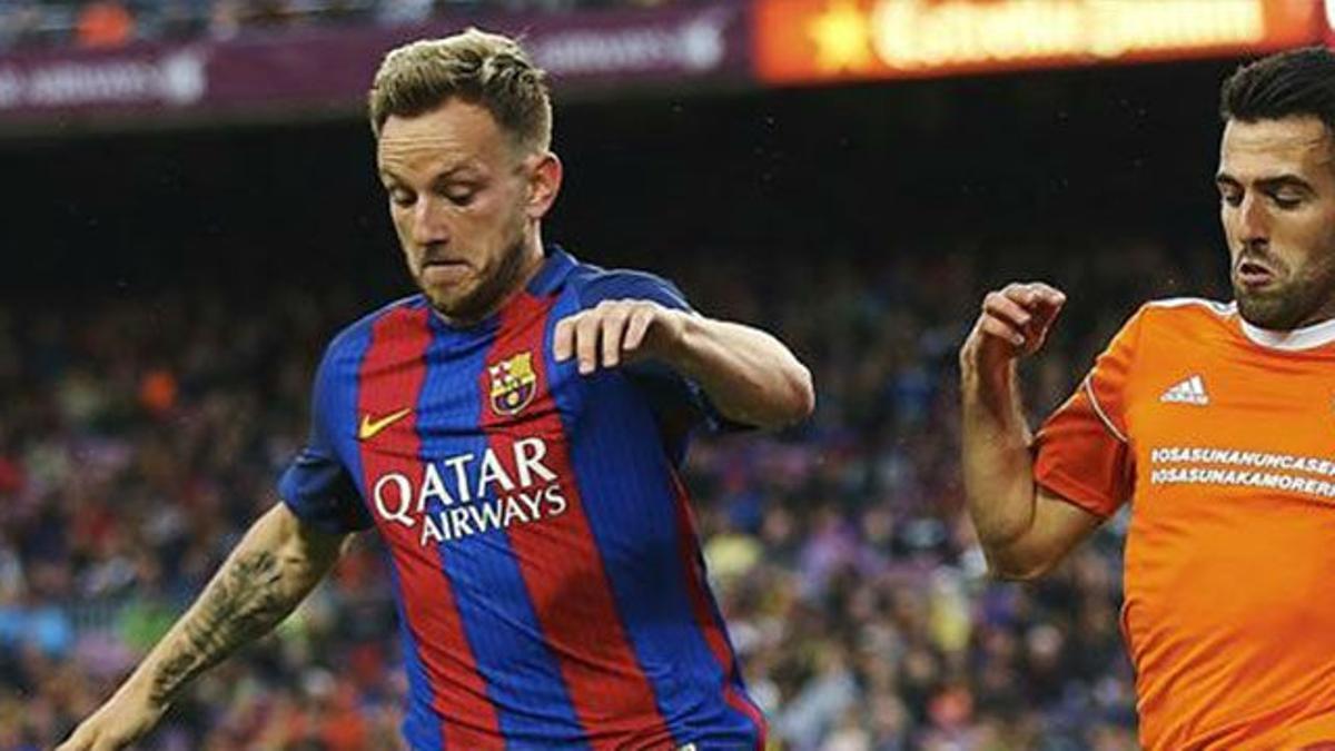 Video resumen: derribo a Rakitic dentro del área