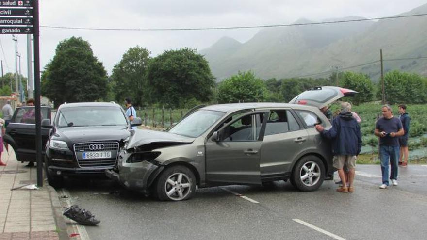 Un holandés a toda velocidad mata a una persona y hiere a otras ocho en Llanes