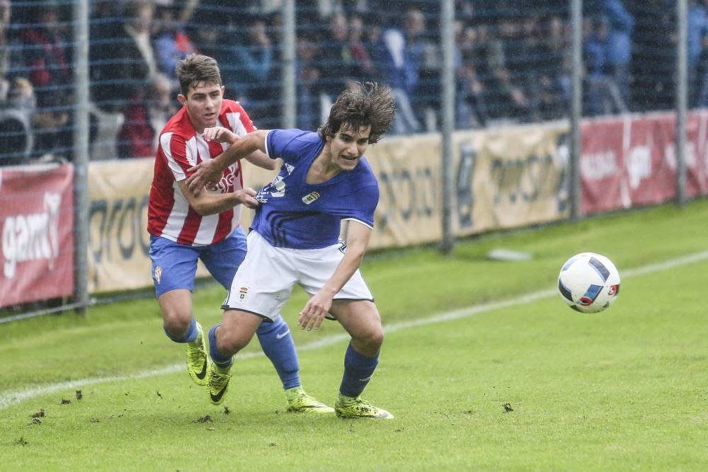 Partido entre el Real Oviedo y el Sporting Juvenil División de Honor