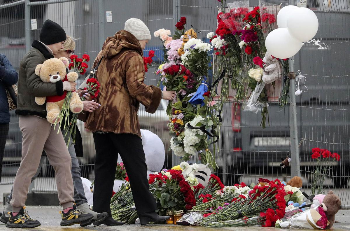 Tristeza en Moscú el día después del atentado terrorista
