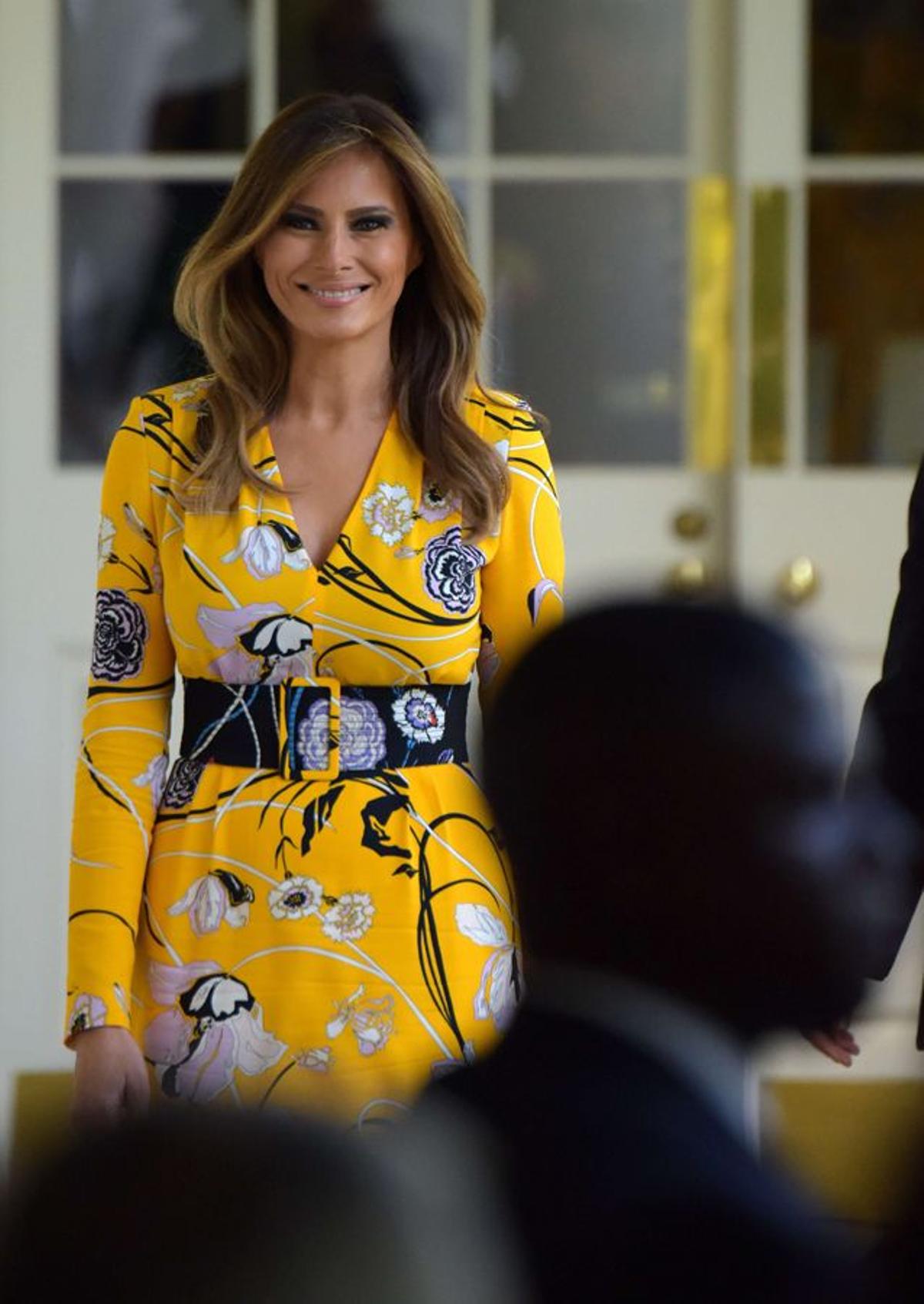 El vestido amarillo con estampado de Melania Trump