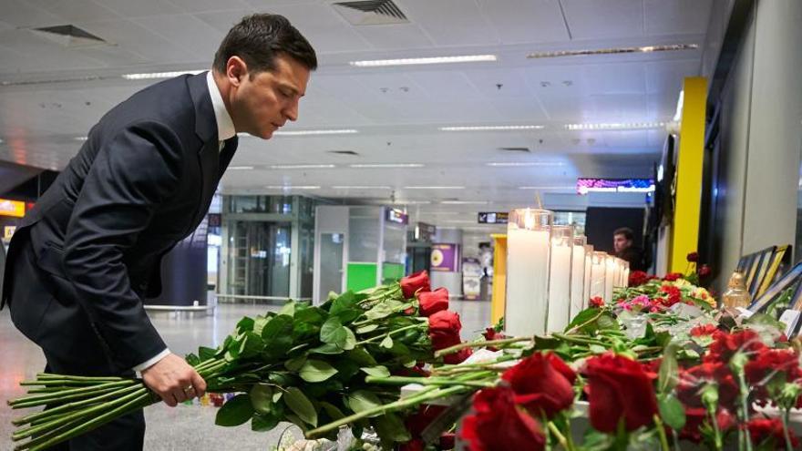 El presidente de Ucrania pide justicia por el derribo del avión y una indemnización