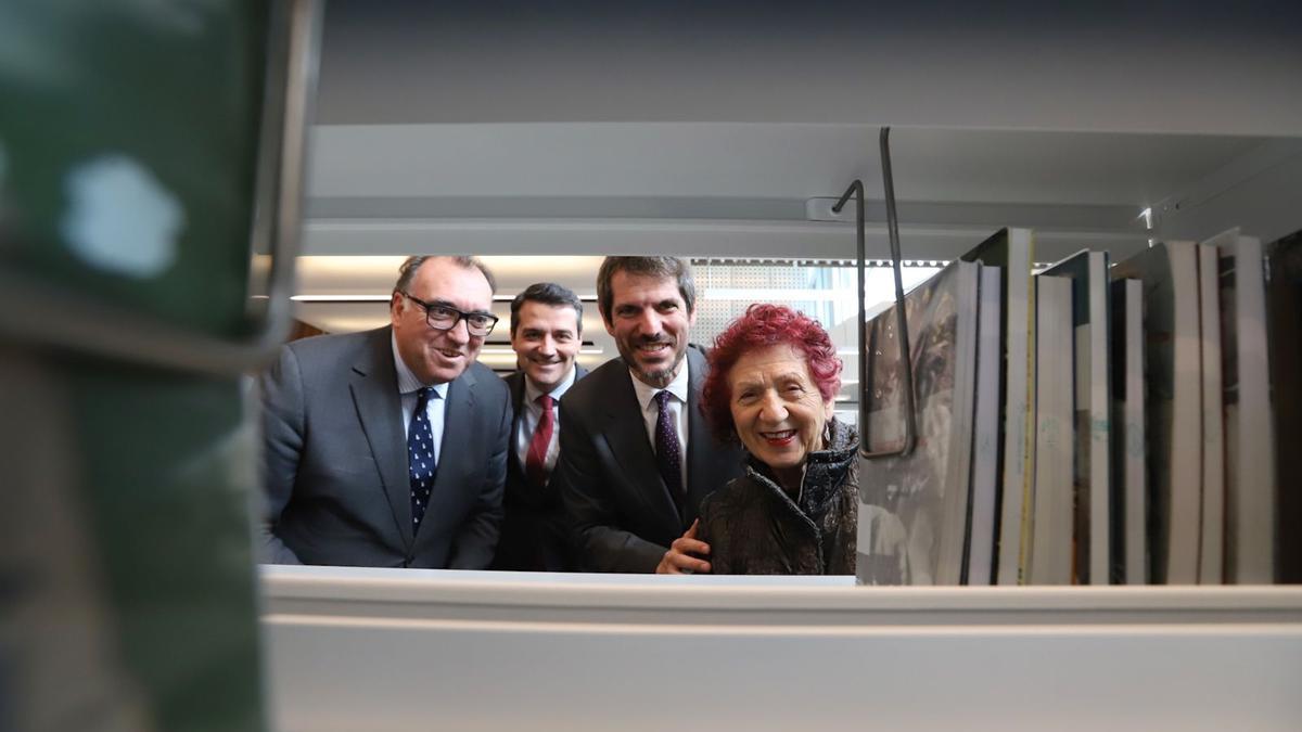 Inauguración de la biblioteca Grupo Cántico, este miércoles.