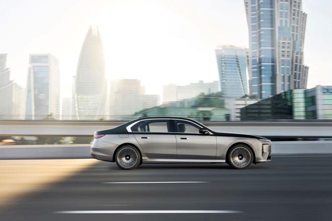 El nuevo BMW Serie 7 sube al nivel de la Neue Klasse y mantiene un motor diésel con etiqueta Eco