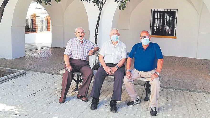 Juan Cabrera, Aurelio Urban y el alcalde, Francisco Rebollo.