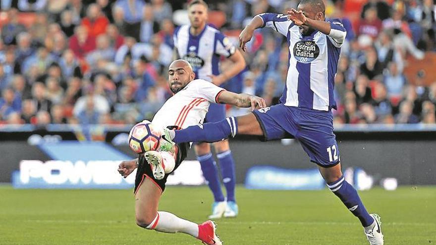 La suerte por fin sonríe al Valencia en Mestalla