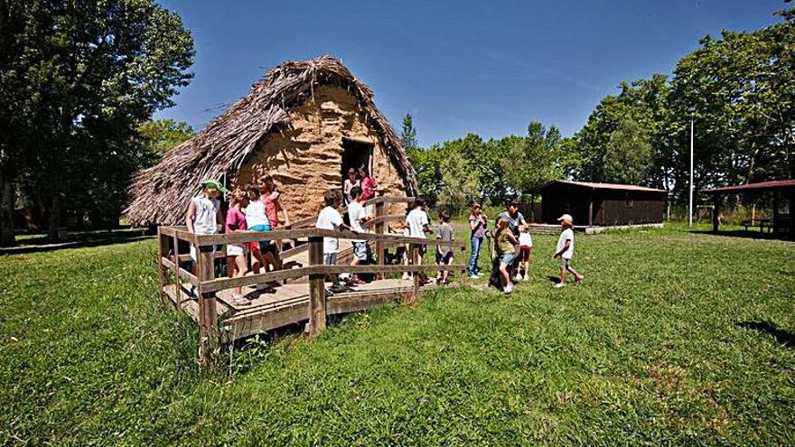 VISITA PARC NEOLÍTIC LA DRAGA | MEDIASET ESPAÑA