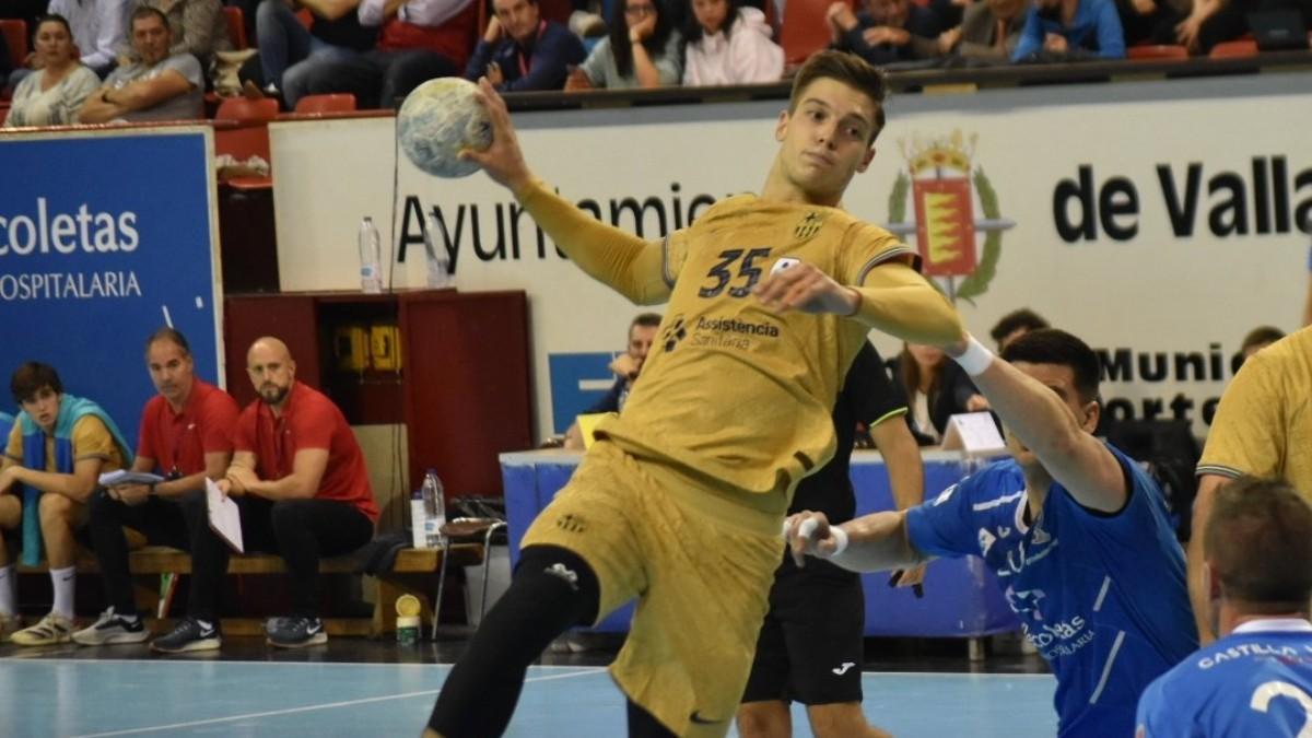 Domen Makuc, en una acción del partido