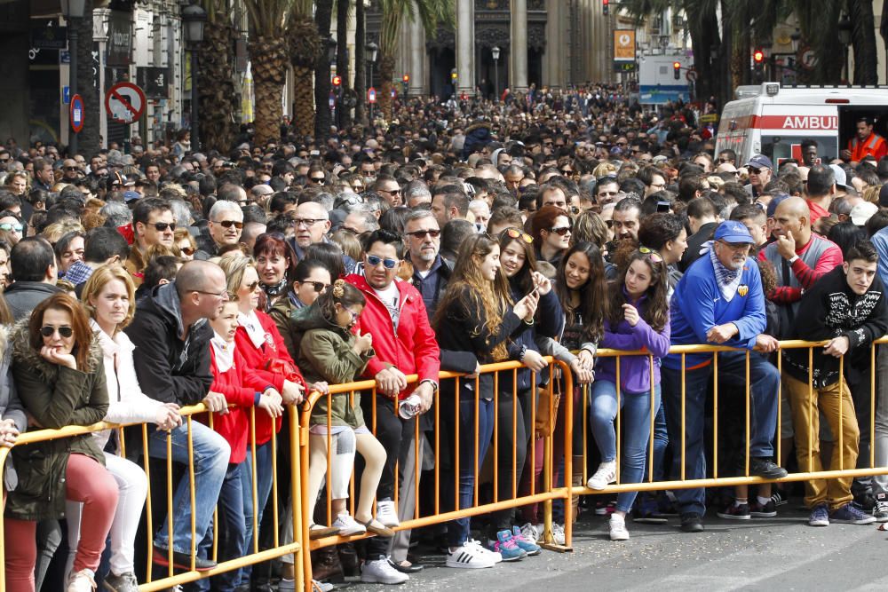 Búscate en la mascletà del 6 de marzo