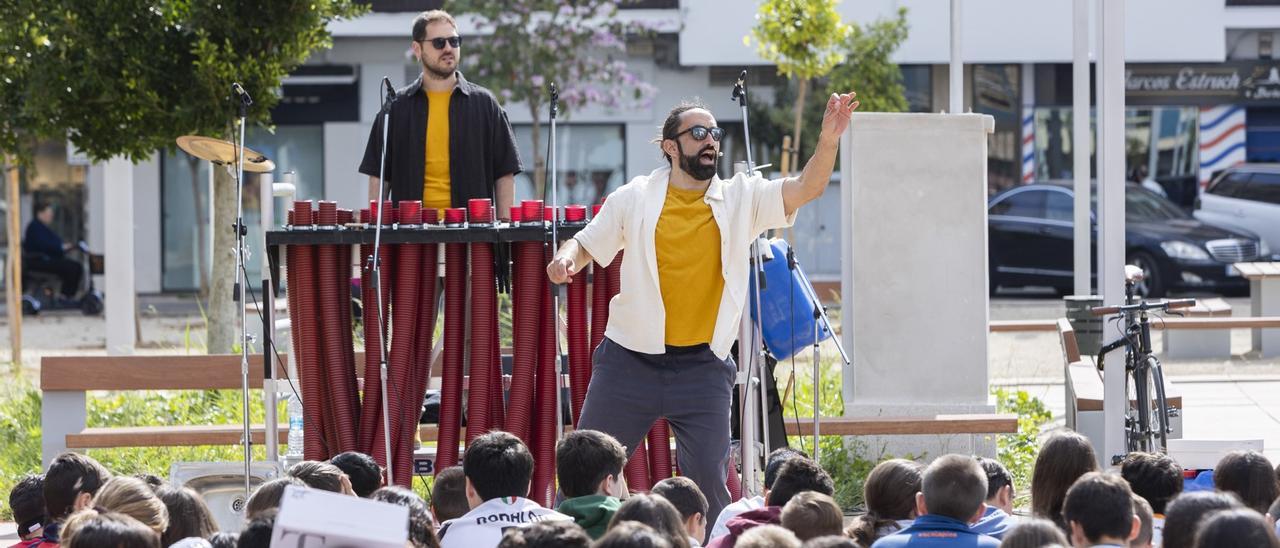 La plaza de la Salut de Gandia acoge su primer evento masivo