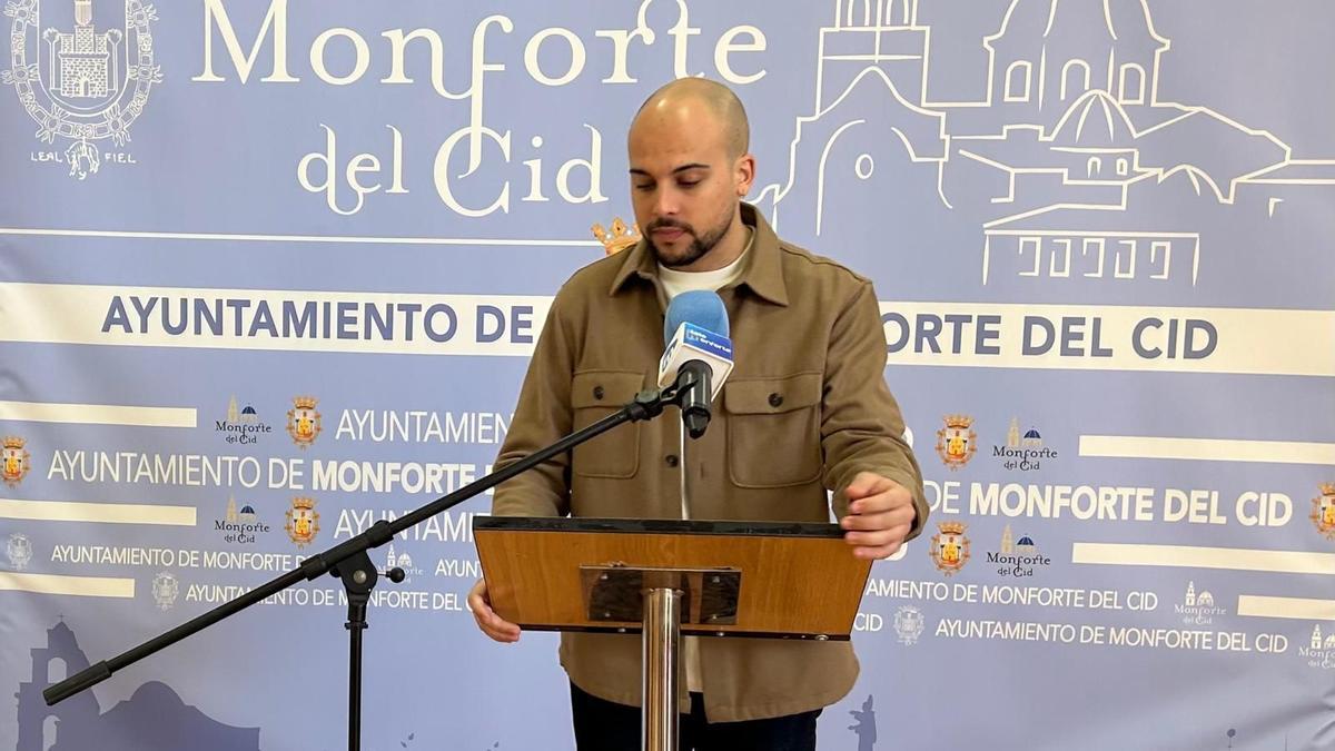 El alcalde de Monforte del Cid, Juan José Hernández.