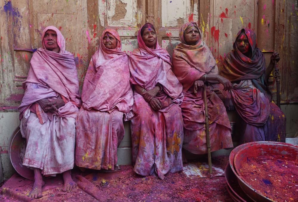 La India da la bievenida a la primavera con el tradicional festival Holi