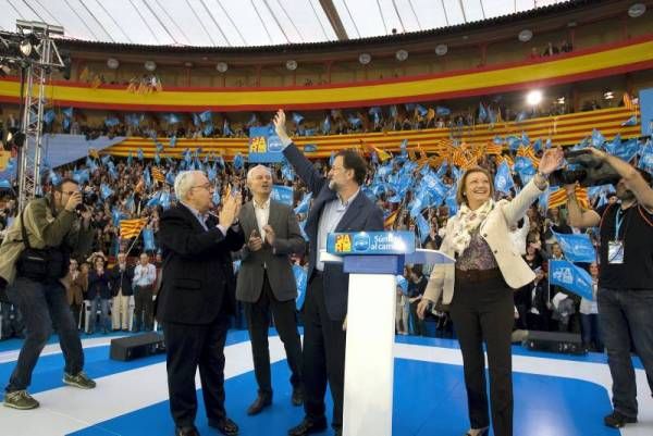 Las imágenes del mitin de la coalición PP-PAR en Zaragoza