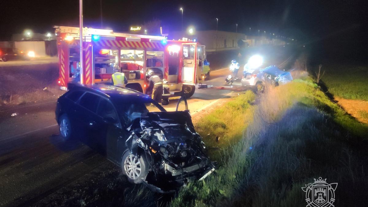 Estado en el que quedaron los vehículos tras el accidente.