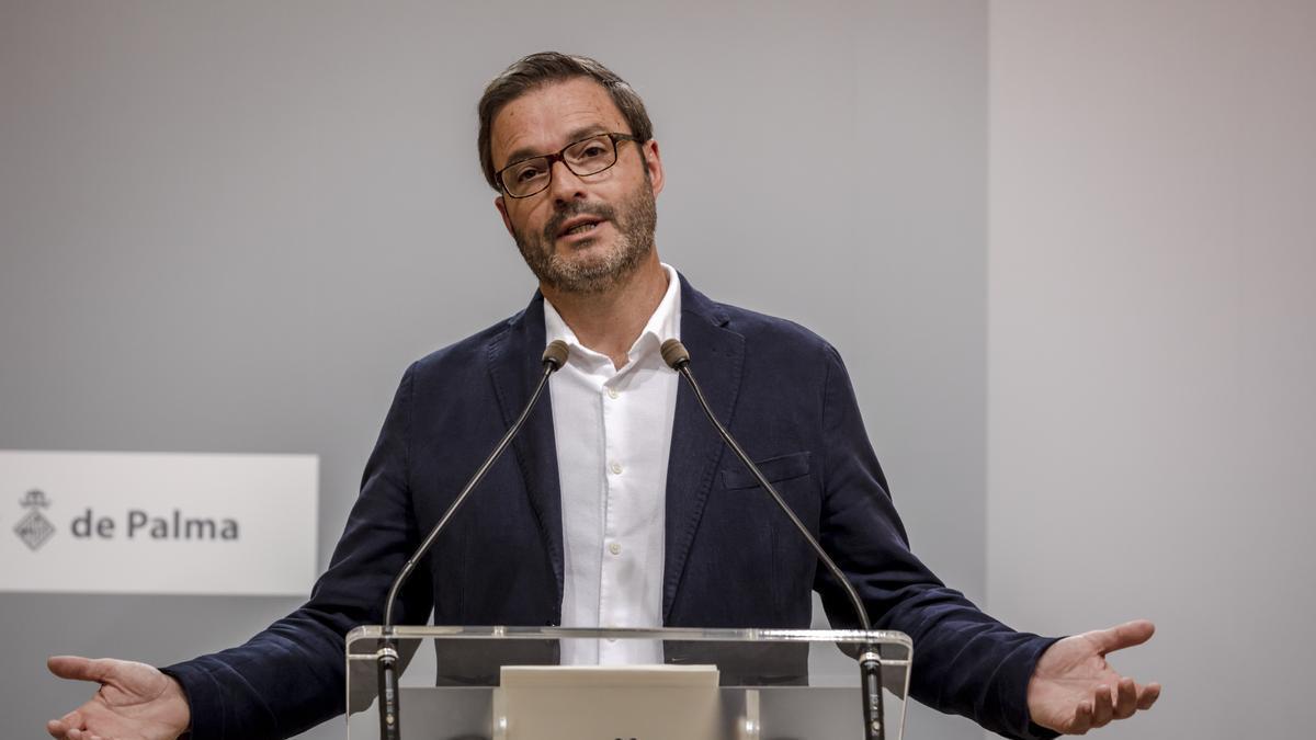 El alcalde de Palma, José Hila, en una rueda de prensa.