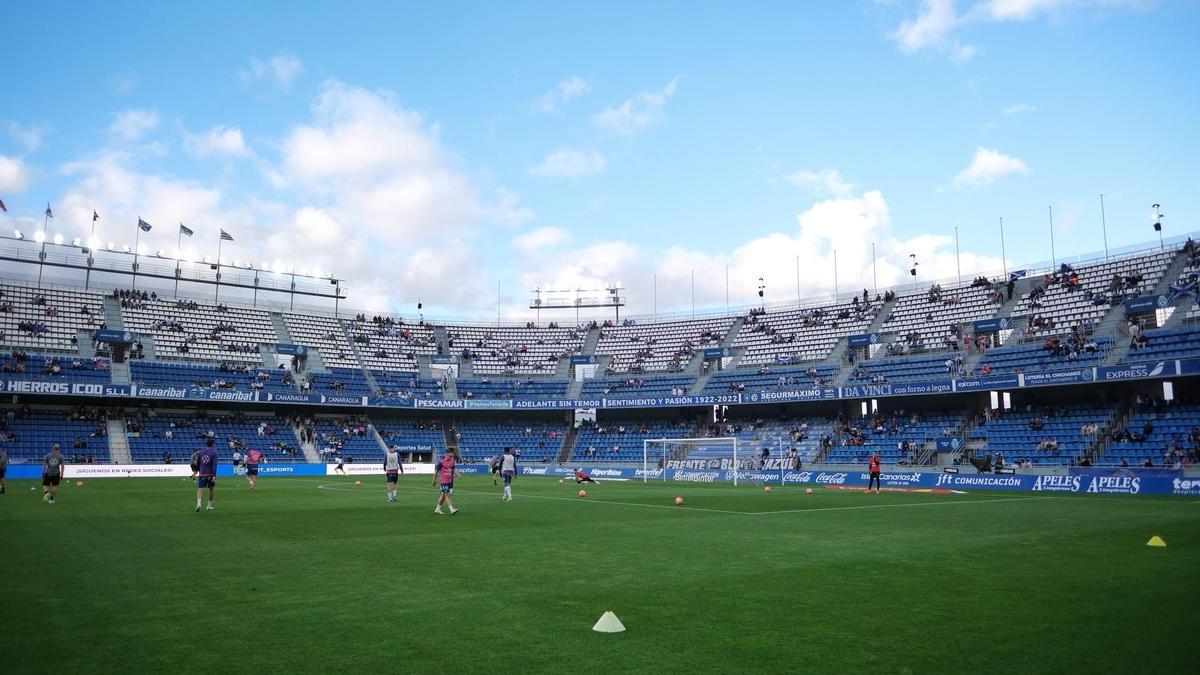 Heliodoro Rodríguez López a unos minutos de empezar el CD Tenerife - Racing Club Ferrol