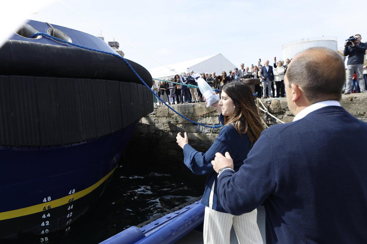 El amadrinamiento del "RG Nora" en el Puerto de Gijón, en imágenes El amadrinamiento del "RG Nora" en el Puerto de Gijón, en imágenes