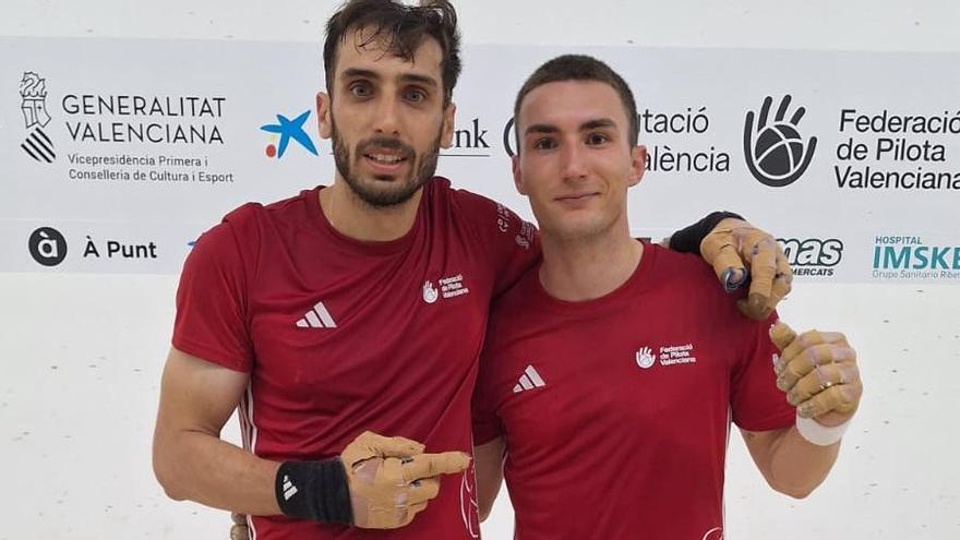 Ivan i Canari, a la final del Trofeu Filósofo 2024 de raspall