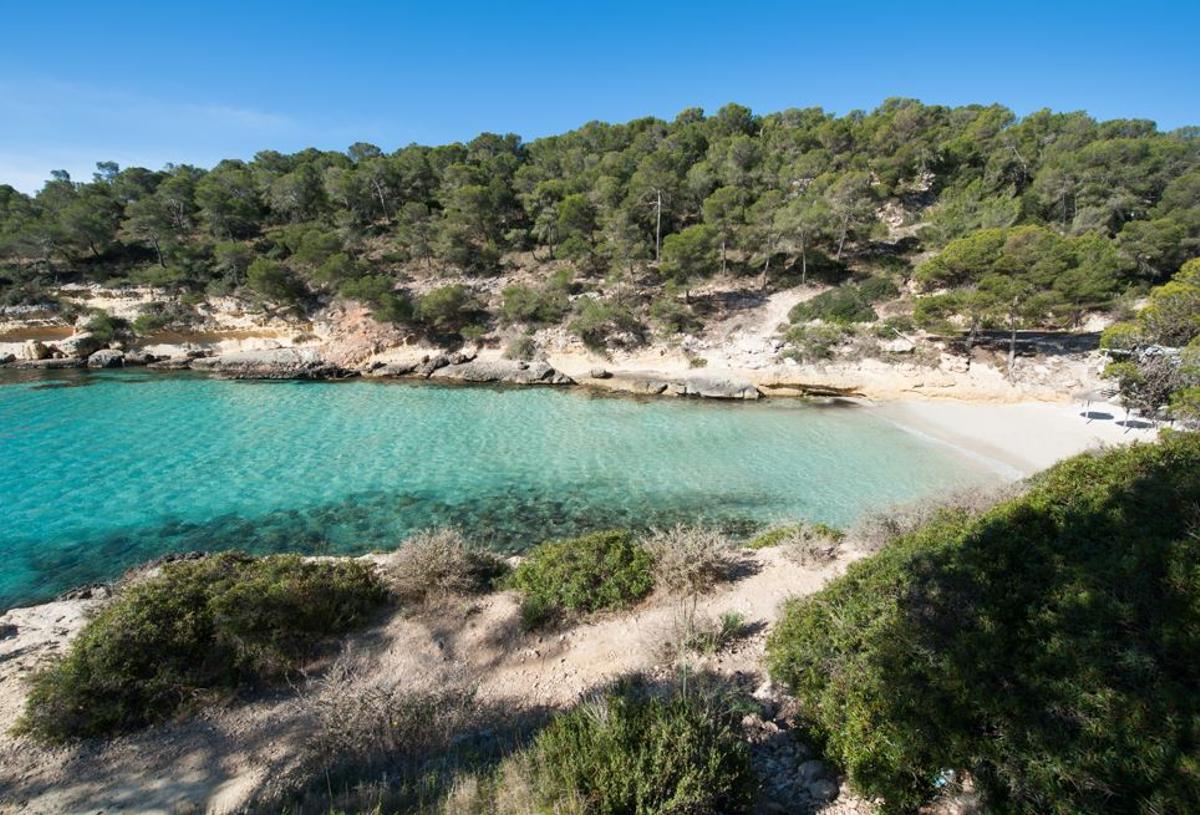 Playa de El Mago, que debe su nombre a la película de Michael Caine