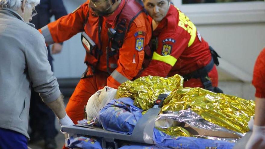 Dos españoles entre los heridos en un incendio en un pub de Rumanía