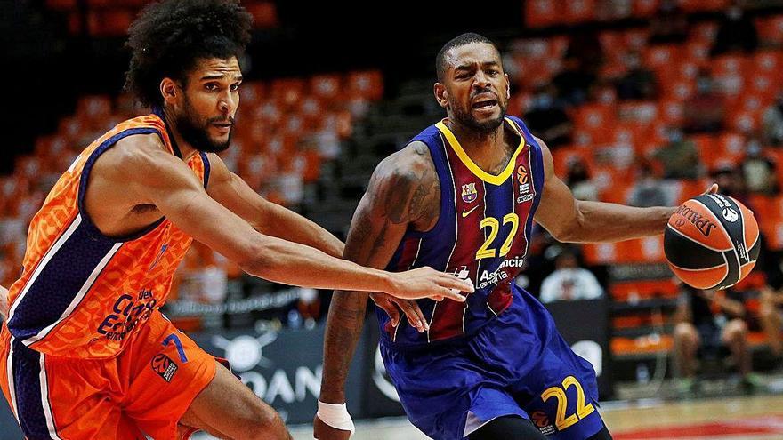 El Barça venç el València (66-71)