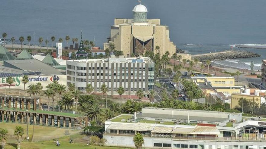 Rescatan a una menor en situación de desamparo en Las Palmas tras el aviso de un trabajador