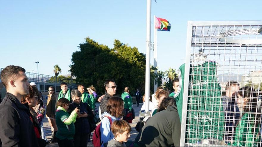 El Unicaja Baloncesto y la Asociación Española Contra el Cáncer unen fuerzas por Navidad