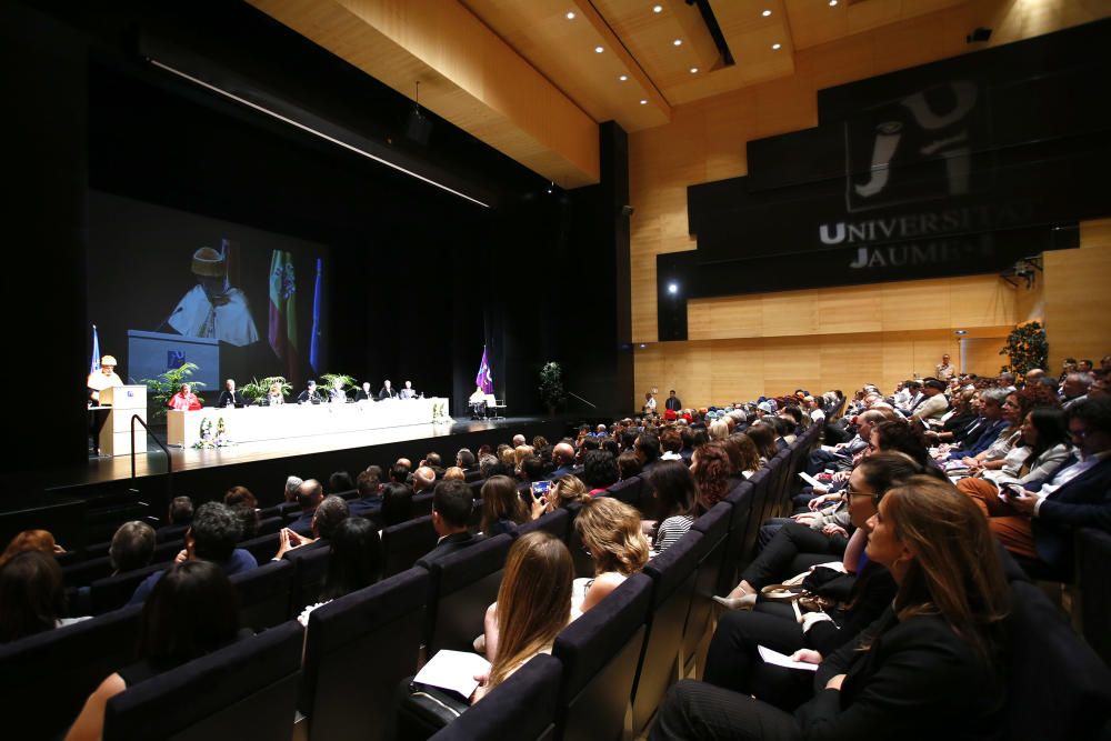 Jordi Garcés, investido doctor honoris causa por la UJI