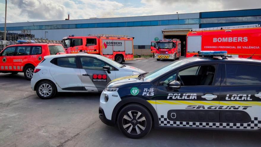 Despliegue de policía y bomberos.